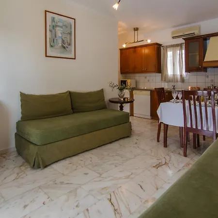 Aleca Villa
