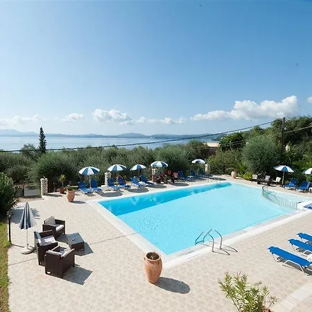 Crystal Blue Hotel, Aparthotel