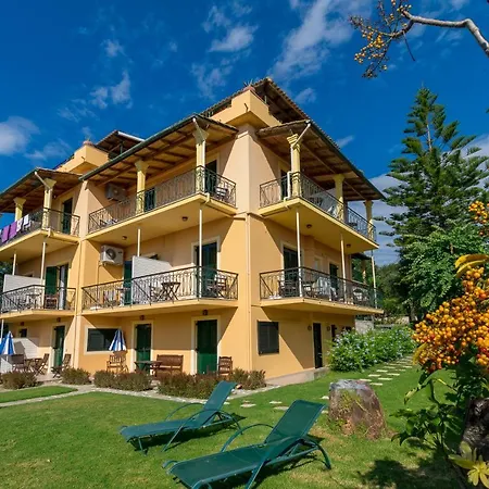 Aparthotel Yannis 3*