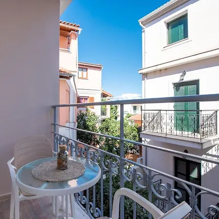Korina Apartment *