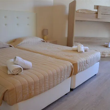 Alexandros Hotel