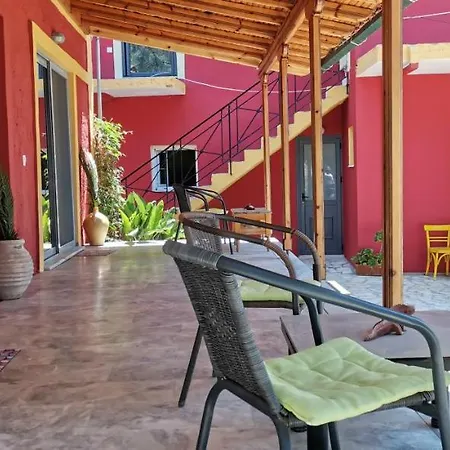 Rolling Stone Apartment *