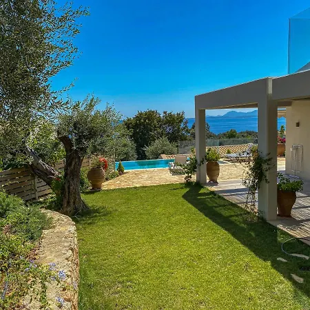 Aparthotel La Riviera Seaside & Barbati