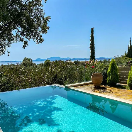 La Riviera Seaside & Aparthotel Barbati