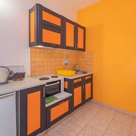 Crystal Blue Hotel, 3* Barbati