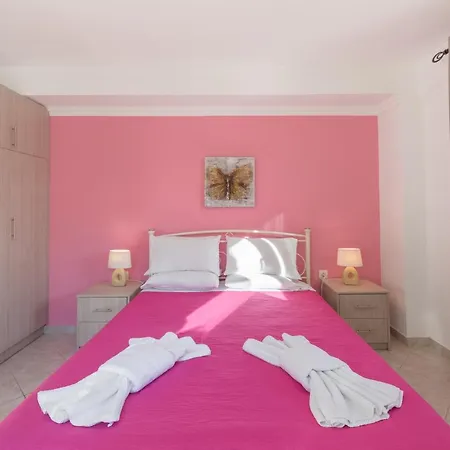 Aparthotel Crystal Blue Hotel, Barbati