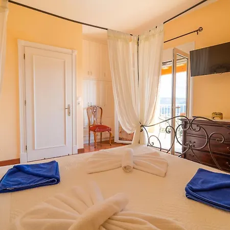 Villa Dinos By Posarellivillas *