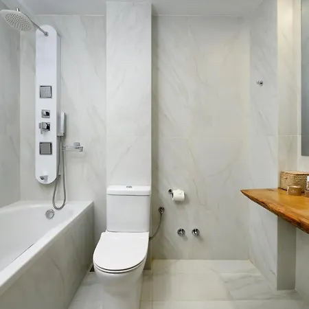 Hotel Eleals Boutique 4*