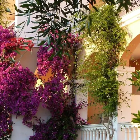 Hotel Nefeli