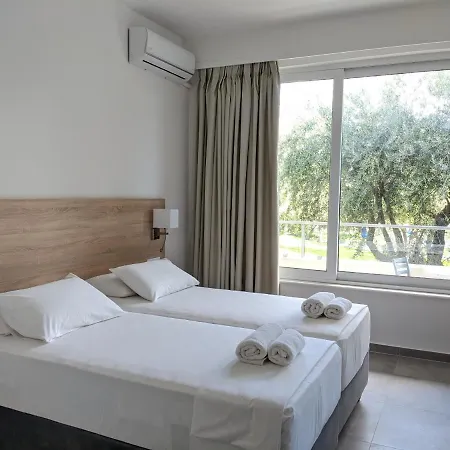 Saint Nicholas Hotel 3*