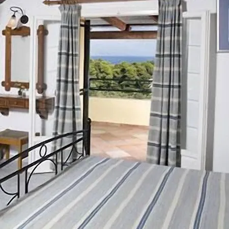 Yannis Aparthotel Kato Korakiana