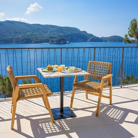 Akrotiri Beach - Adult Friendly 5* Paleokastritsa