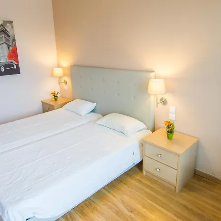 Alexandros Hotel