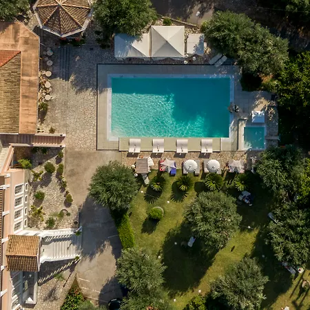 Nefeli Hotel