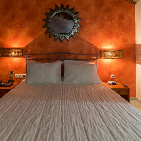 Yannis Aparthotel