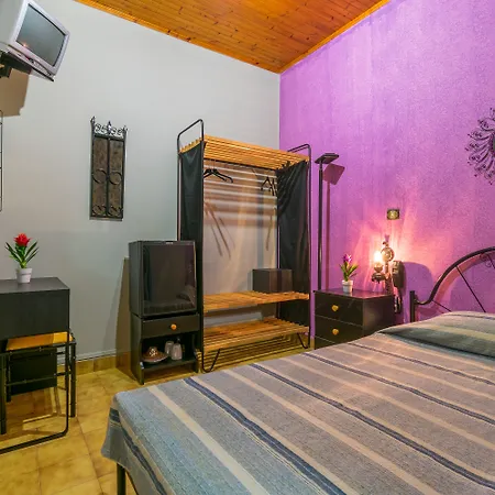 Yannis Aparthotel 3*