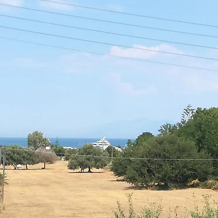 Olga's Garden Almiros Beach
