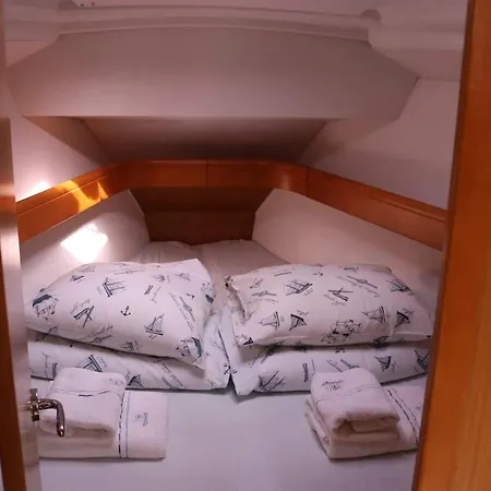 Apartment Old Harbor Corfu Yachts