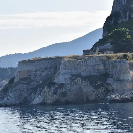 Old Harbor Corfu Yachts Apartment