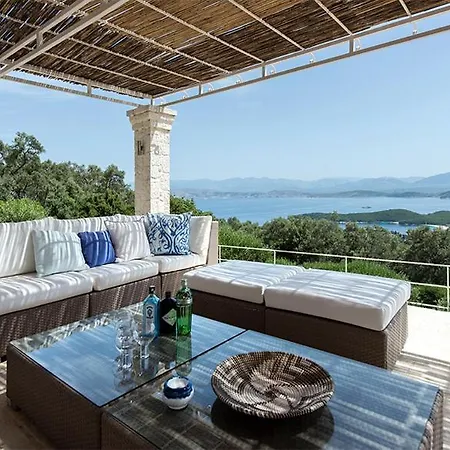 Villa Thea Lofou *