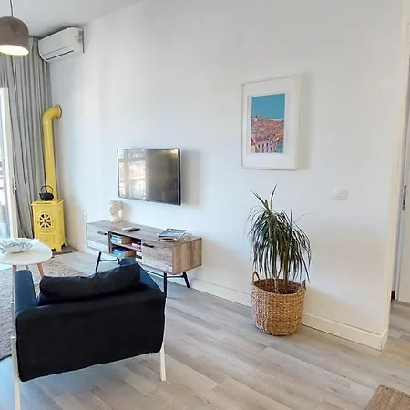Apartment Aay- Corfu Town & Sea 2bedroom Renovated + Lift / Comfy&design+wifi