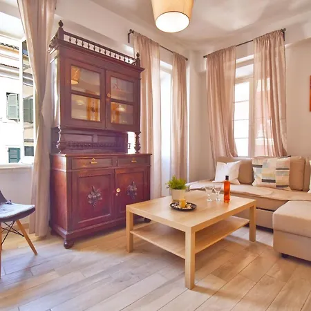 Mitropolis Old Town Appartement