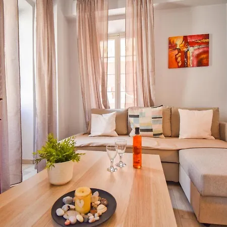 Appartement Mitropolis Old Town