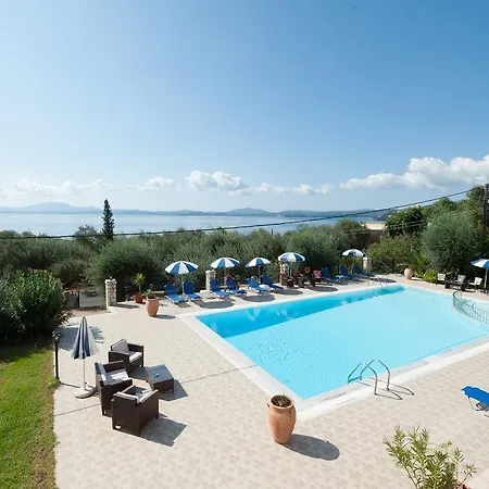 Aparthotel Crystal Blue Hotel,