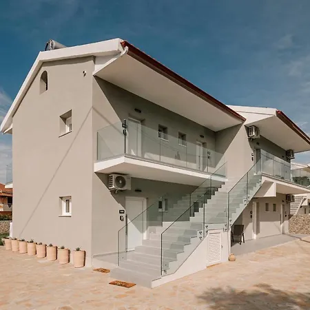 Noa Suites * Arillas (Corfu)