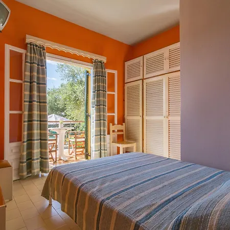 Aparthotel Yannis 3*