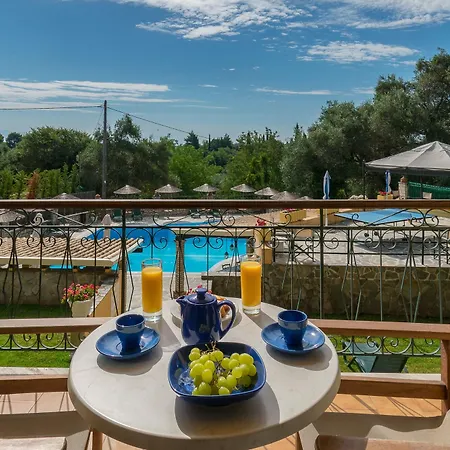 Aparthotel Yannis 3*