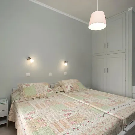 Eleni Aparthotel *