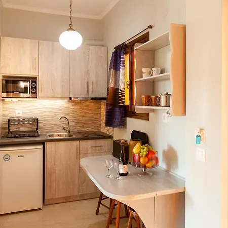 Eleni Aparthotel *