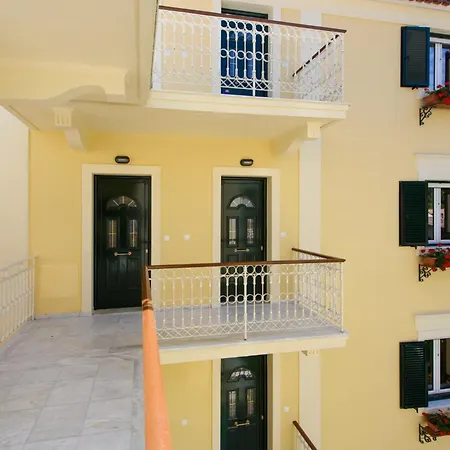 Filoxenia Kirki Aparthotel Benitses (Corfu)