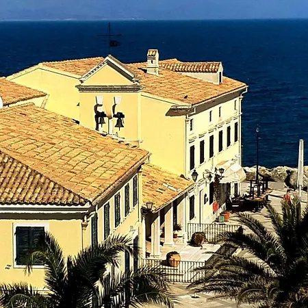 Apartment Aay- Corfu Town & Sea 2bedroom Renovated + Lift / Comfy&design+wifi