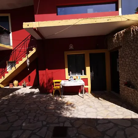 Rolling Stone Apartment *