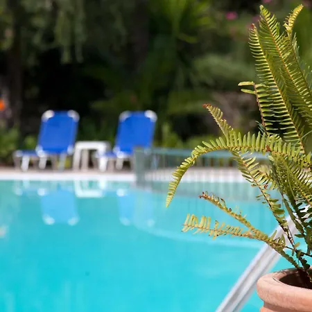 Aparthotel Crystal Blue Hotel, 3*