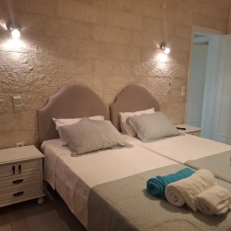 Sousouro House Apartment Kassiopi
