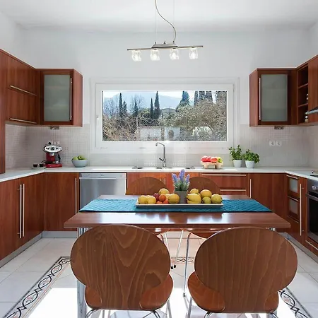 Noulia Villa