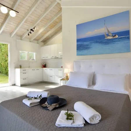 Noulia Villa *