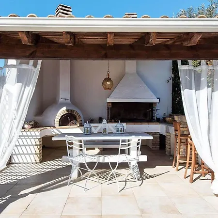 Noulia Villa