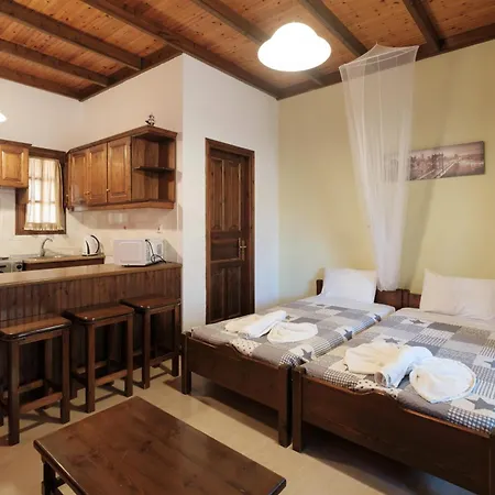 Aparthotel Nikos Pool - Upper Floor 3*