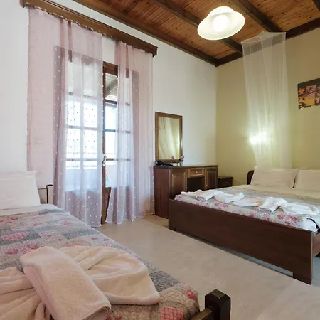 Aparthotel Nikos Pool - Upper Floor