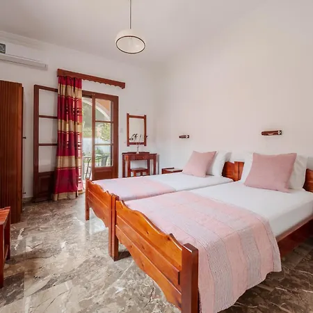 Xenofontas Apartment Agios Georgios Pagon