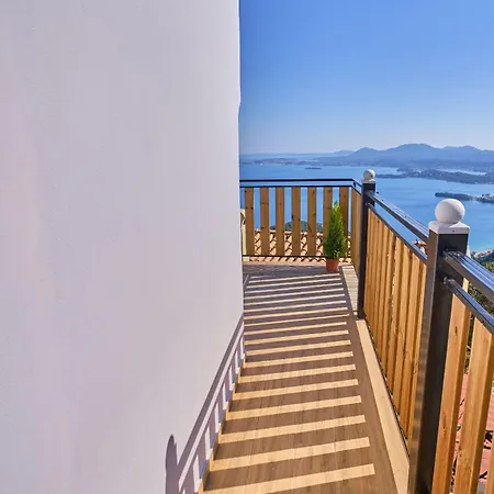 Christine's Seaview By Corfuescapes Appartement Spartylas