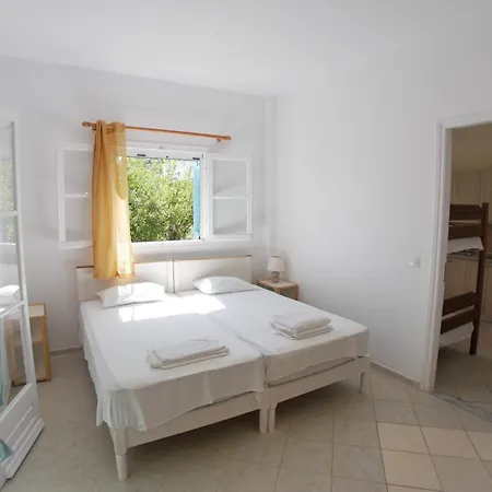 Vania Gardenos Apartment Vitalades