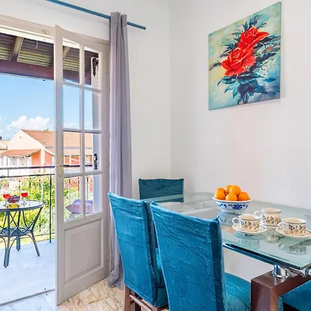2 Apartment *