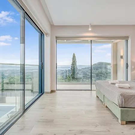 Le Roc Villa Agioi Deka (Corfu)