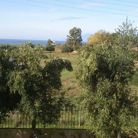 Apartment Olga's Garden Almiros Beach