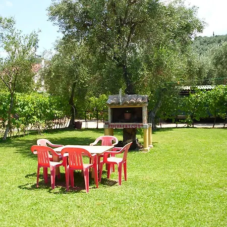 Apartment Olga's Garden Almiros Beach